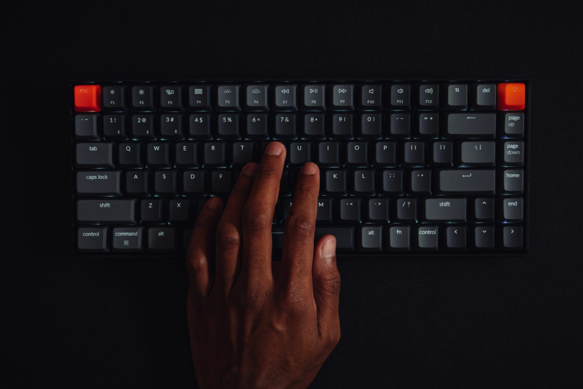 Diferenças entre teclado óptico e mecânico